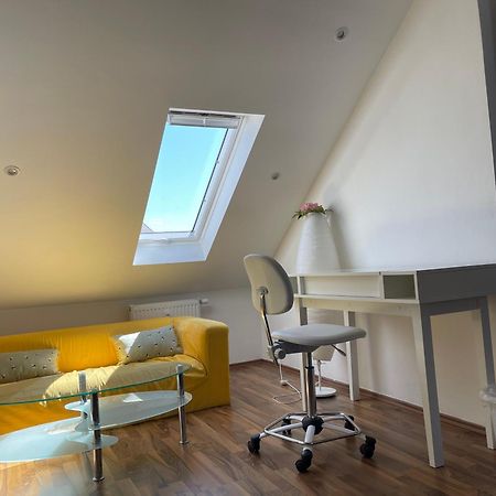 Geraeumige 3-Zimmer-Ferienwohnung Im Herzen Von Кассель Экстерьер фото