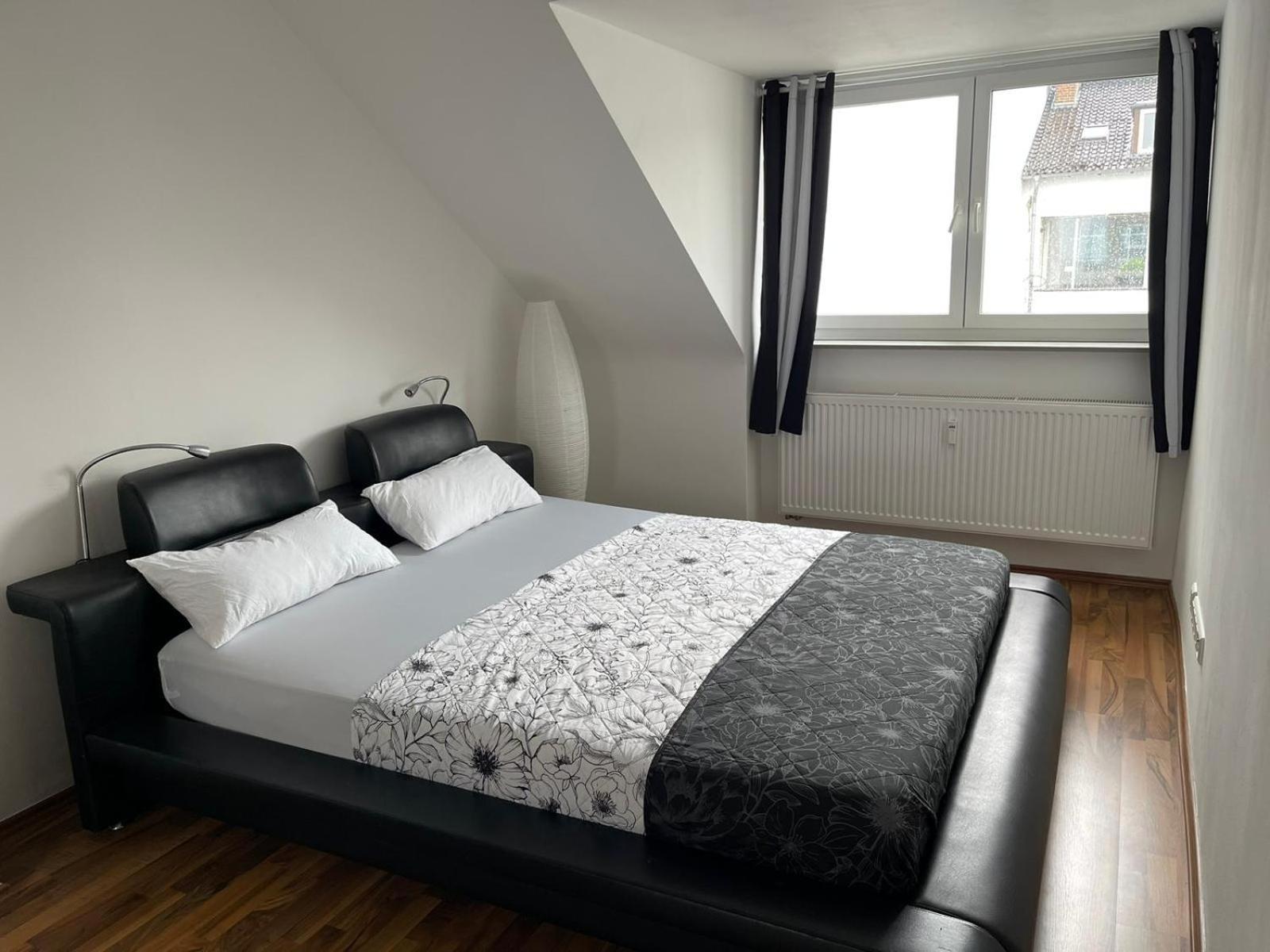 Geraeumige 3-Zimmer-Ferienwohnung Im Herzen Von Кассель Экстерьер фото