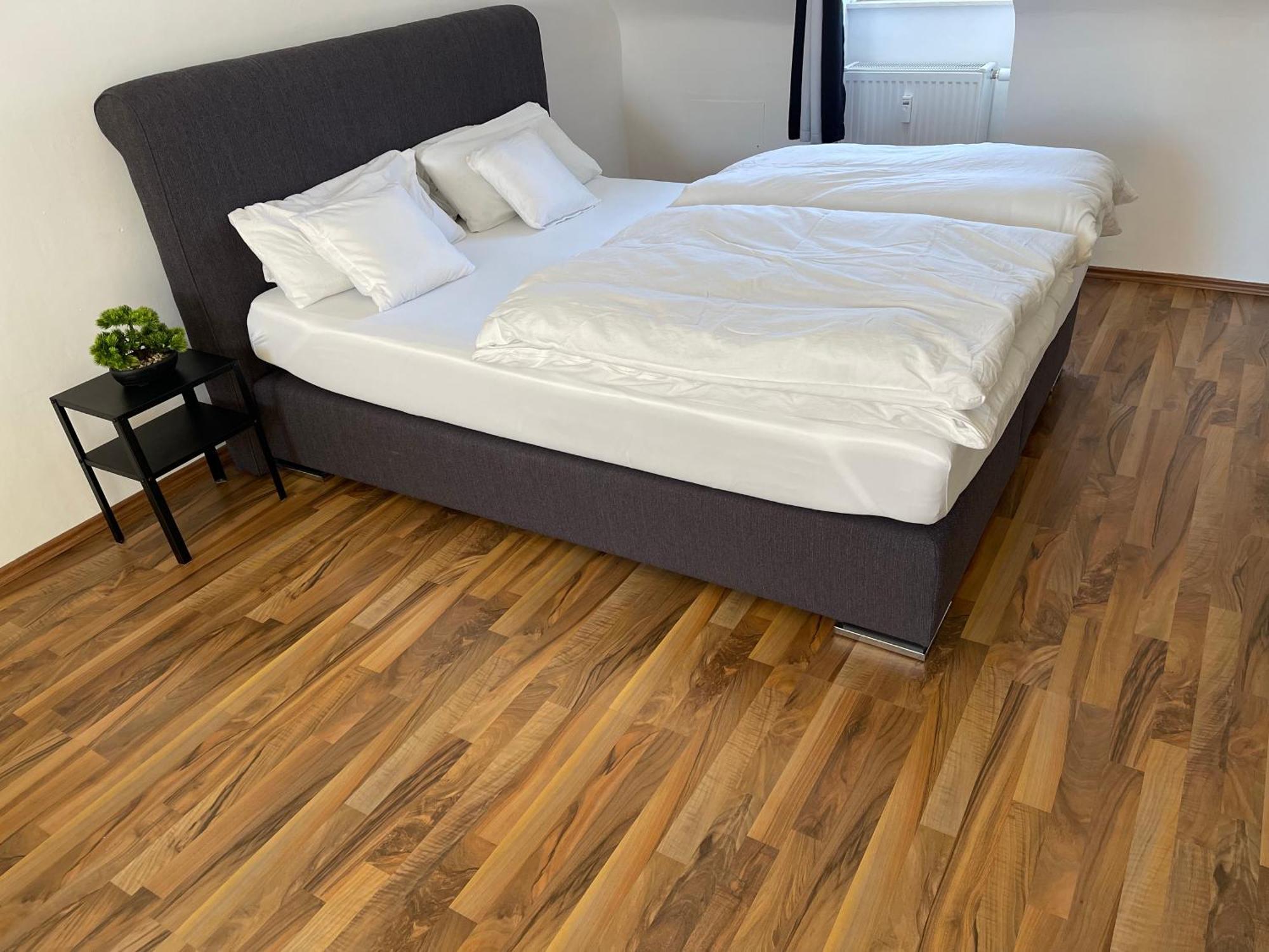 Geraeumige 3-Zimmer-Ferienwohnung Im Herzen Von Кассель Экстерьер фото